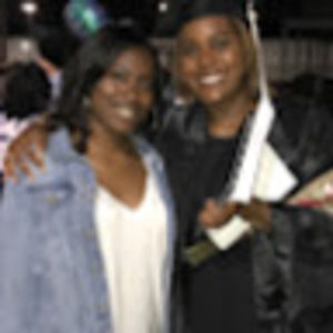 Meet your Posher, Kiona